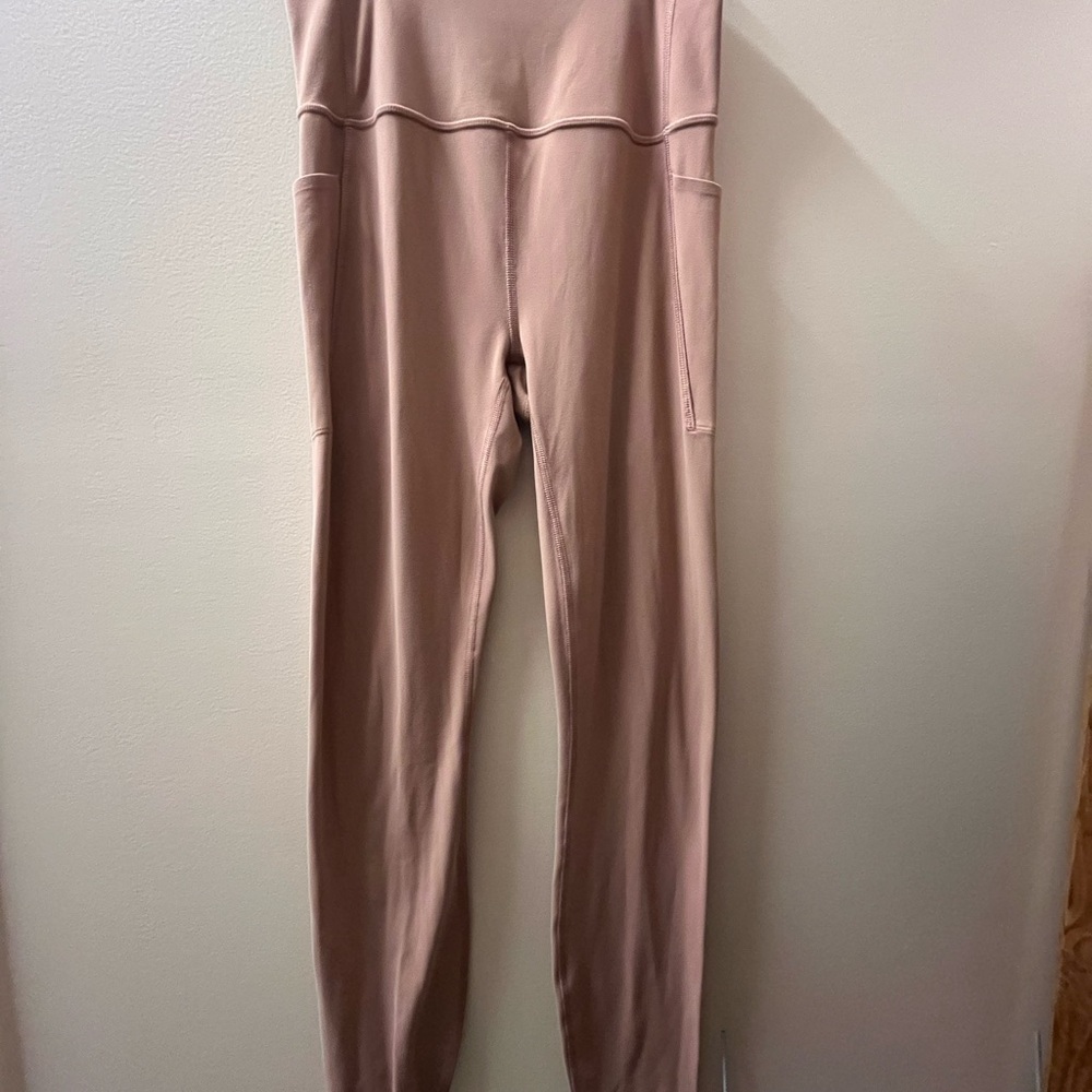 All in Motion neutral Leggings